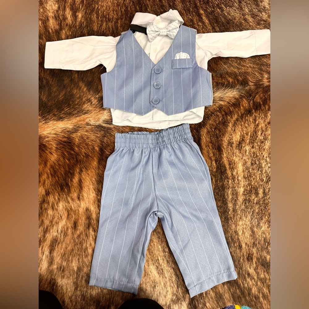Andrew Fezza Blue and White Vest Set